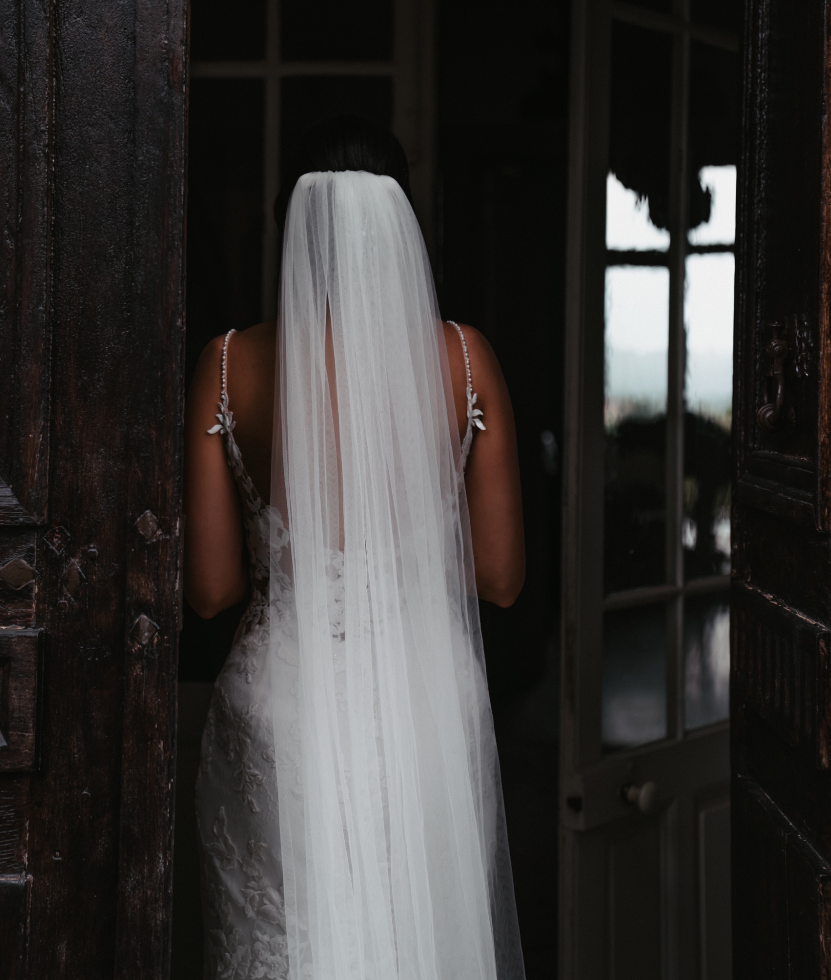 Mariée voile dos